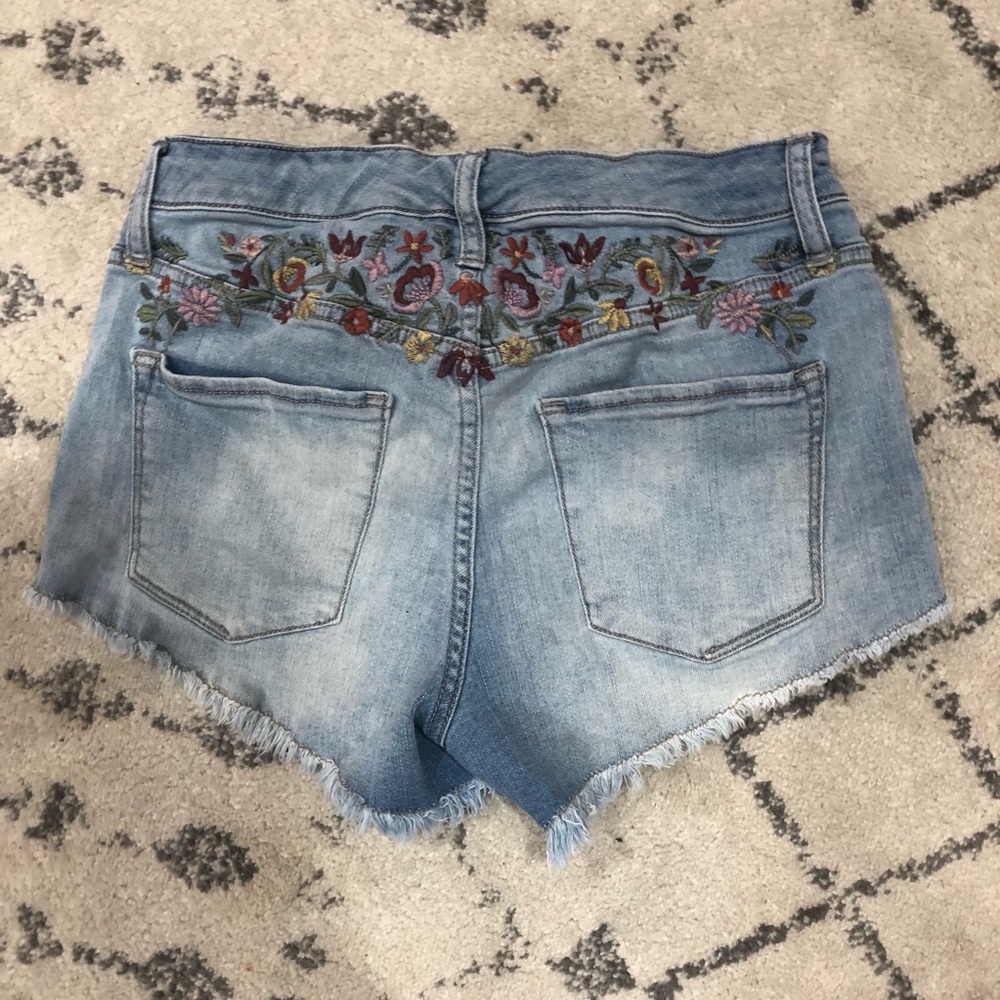 Target shorts - Picture 2 of 2